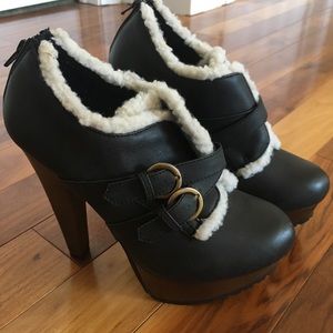 Gray buckled faux fur platform booties